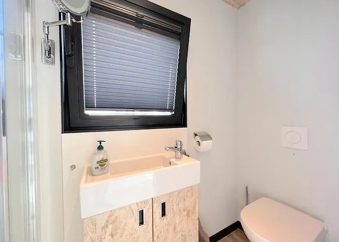 Jopies Houseboat Holiday home *