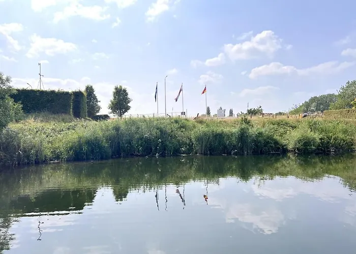 Holiday home Jopies Houseboat *