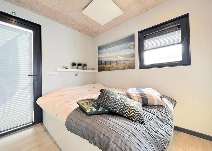 Holiday home Jopies Houseboat