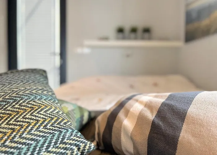 Holiday home Jopies Houseboat Maasbommel