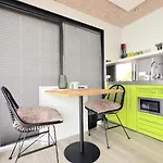 בית נופש Jopies Houseboat Maasbommel
